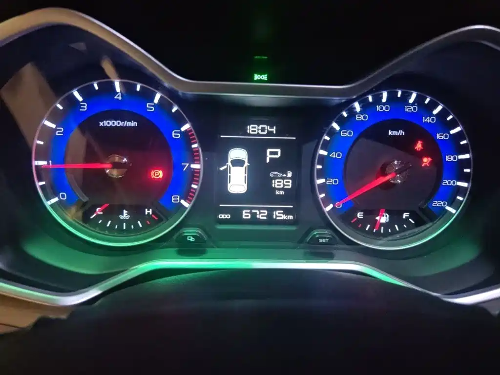 Geely Vision X3 — фото 4