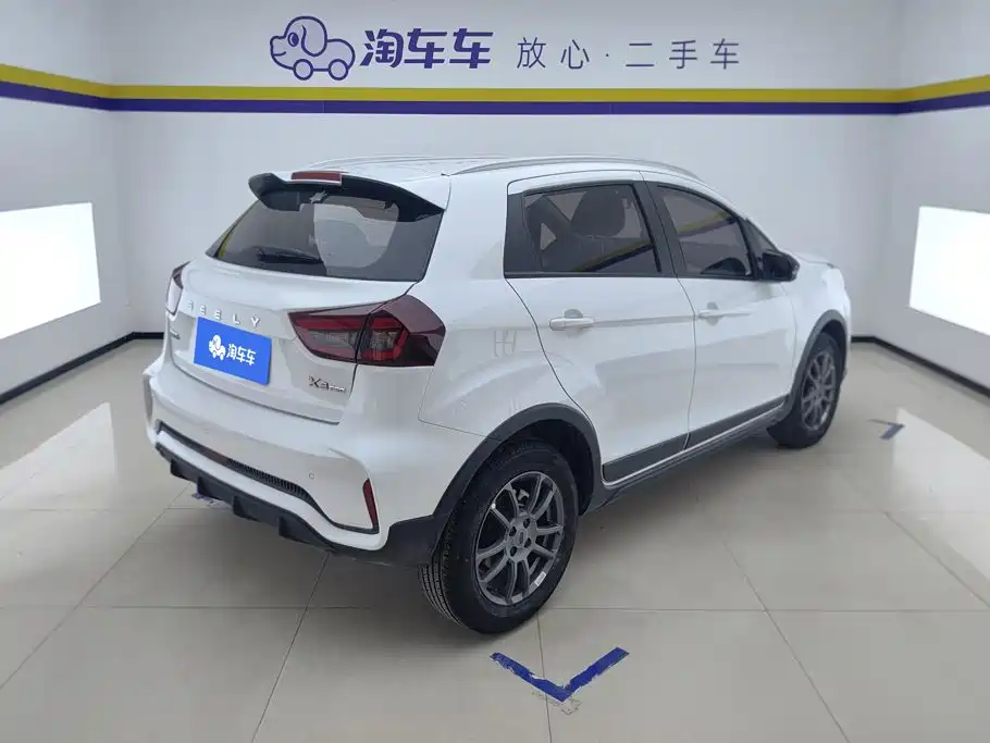 Geely Vision X3 — фото 3