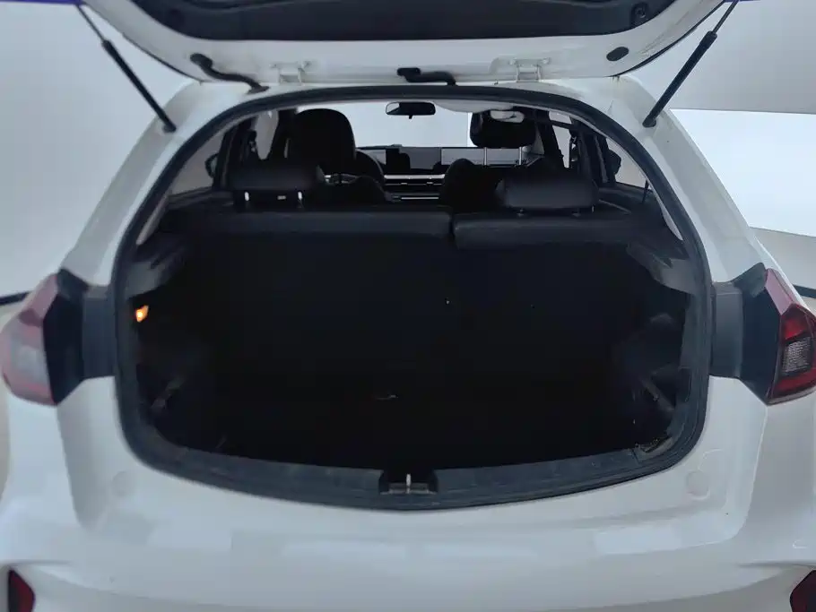 Geely Vision X3 — фото 4