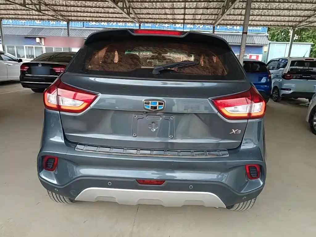 Geely Vision X3 — фото 6