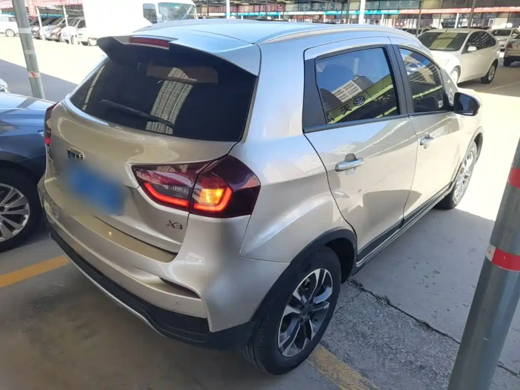 Geely Vision X3 — фото 5