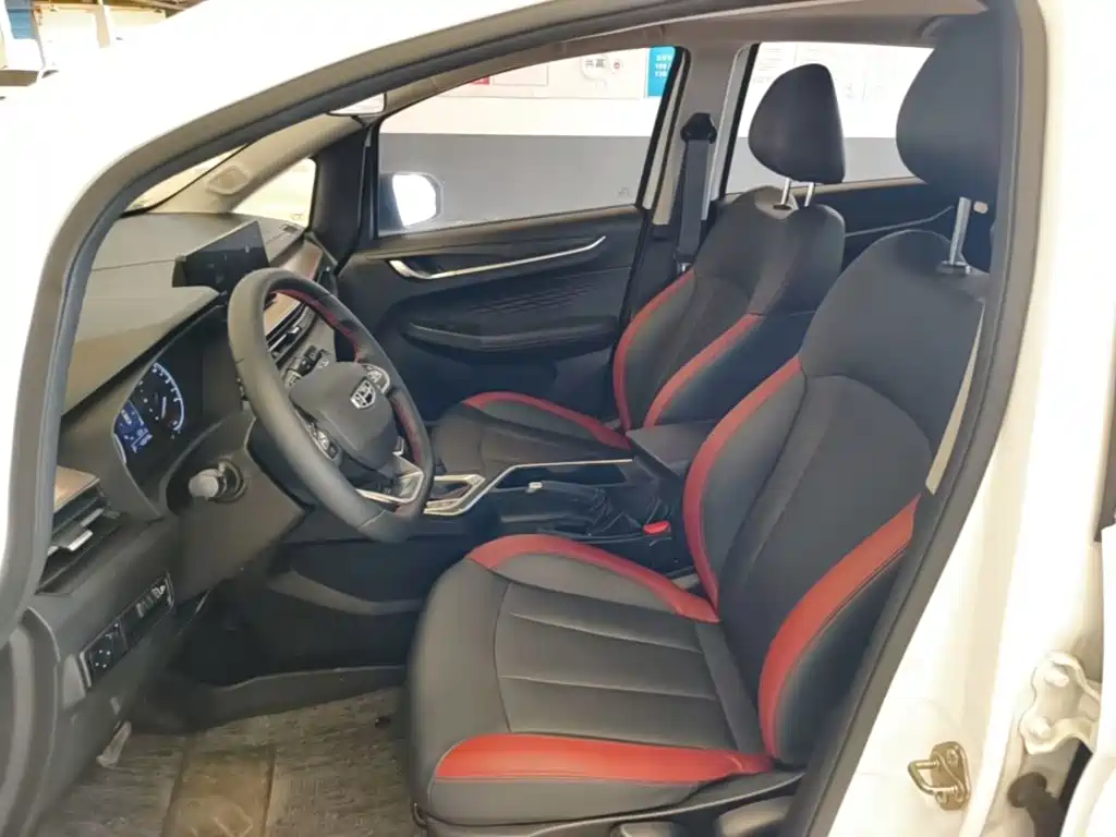 Geely Vision X3 — фото 15