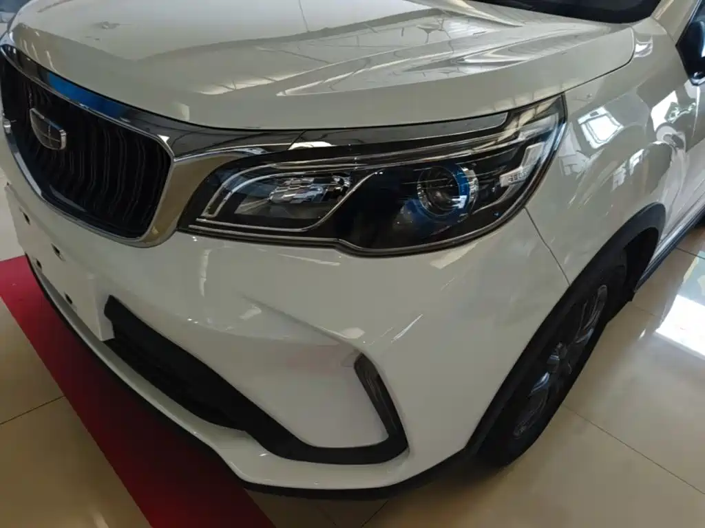 Geely Vision X3 — фото 24