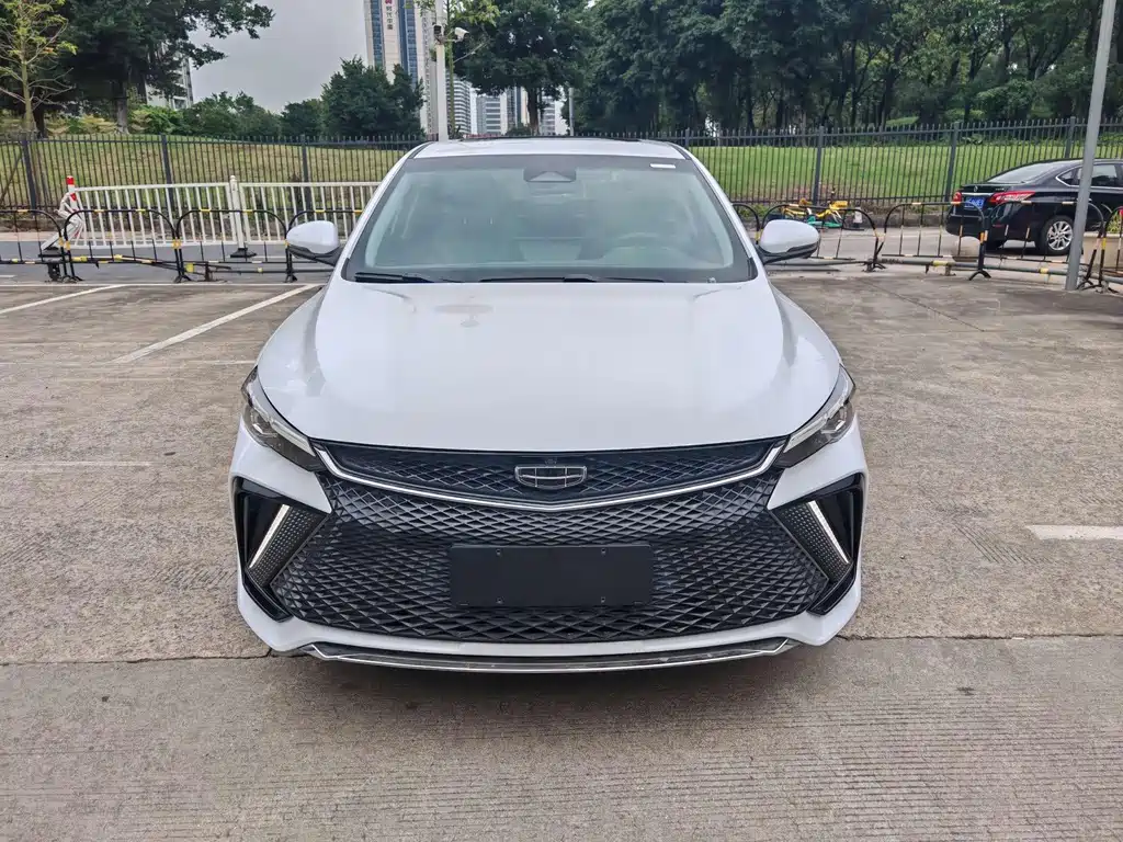 Geely Emgrand L — фото 2