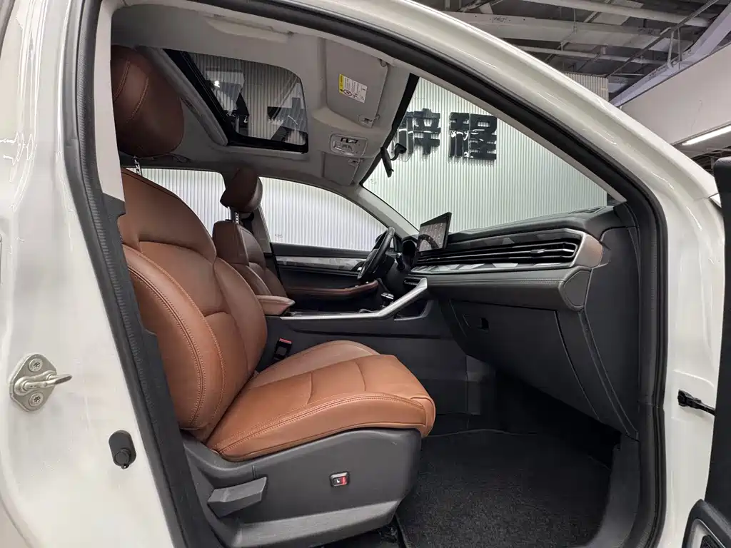 Geely Vision X6 — фото 11