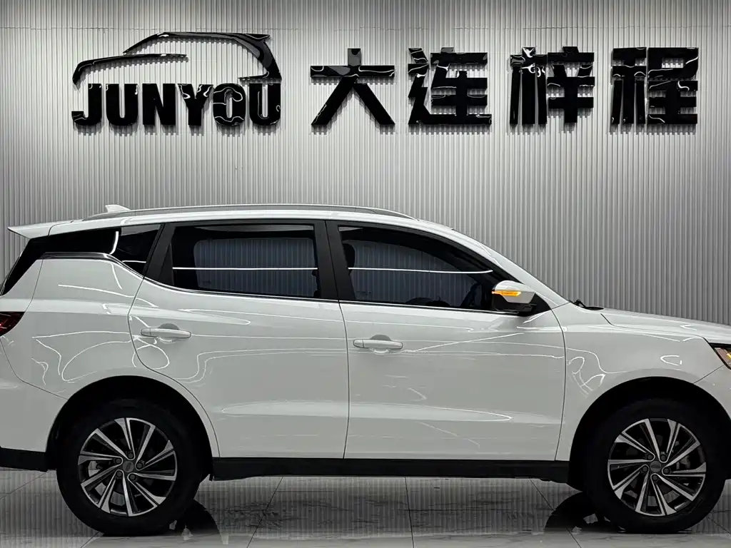 Geely Vision X6 — фото 8