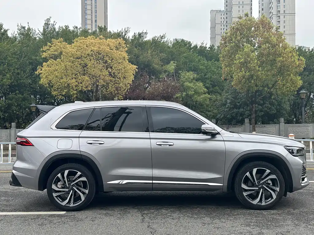 Geely Xingyue L — фото 4