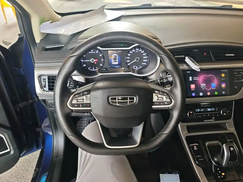 Geely Emgrand GS — фото 11