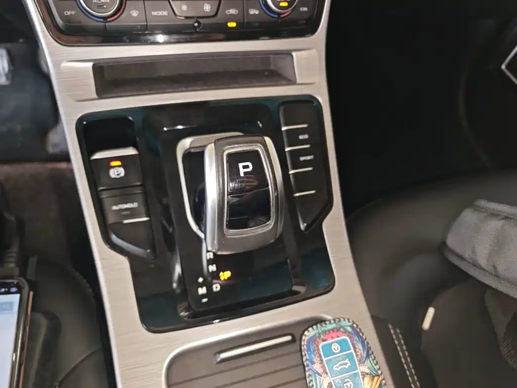 Geely Emgrand GS — фото 14