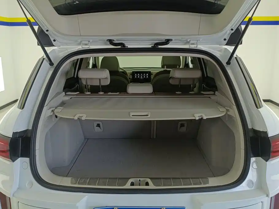 Geely Icon — фото 4