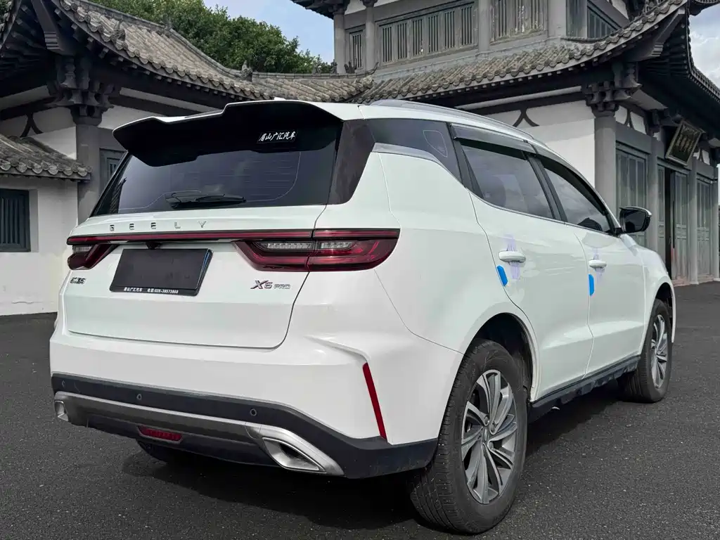 Geely Vision X6 — фото 5