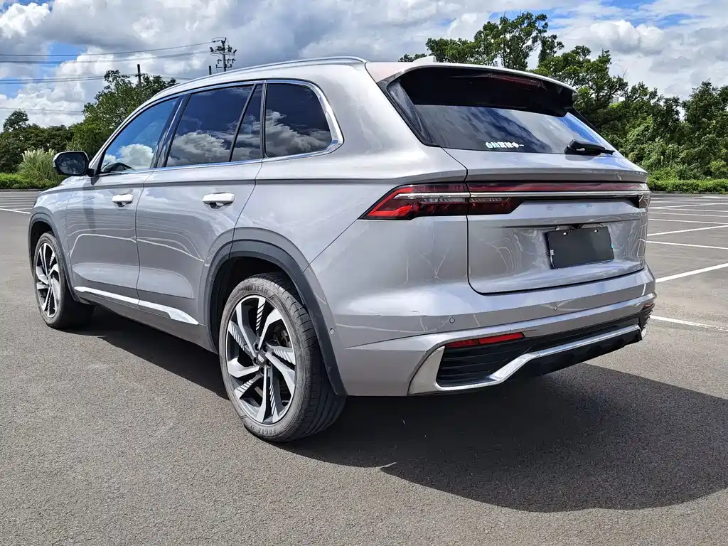 Geely Xingyue L — фото 16