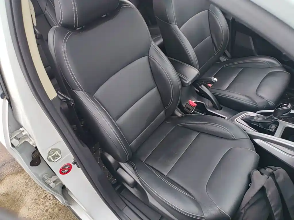 Geely Vision X3 — фото 20