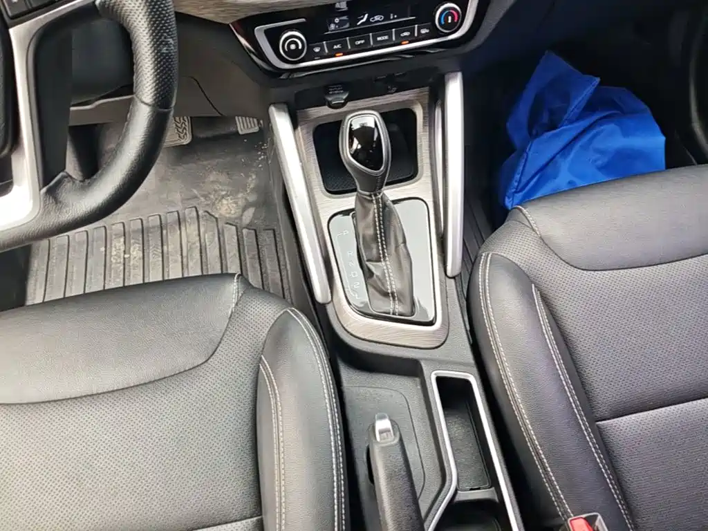 Geely Vision X3 — фото 14