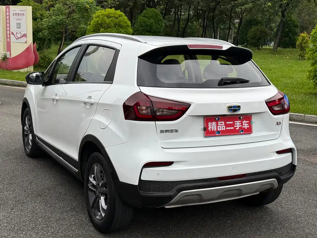 Geely Vision X3 — фото 5