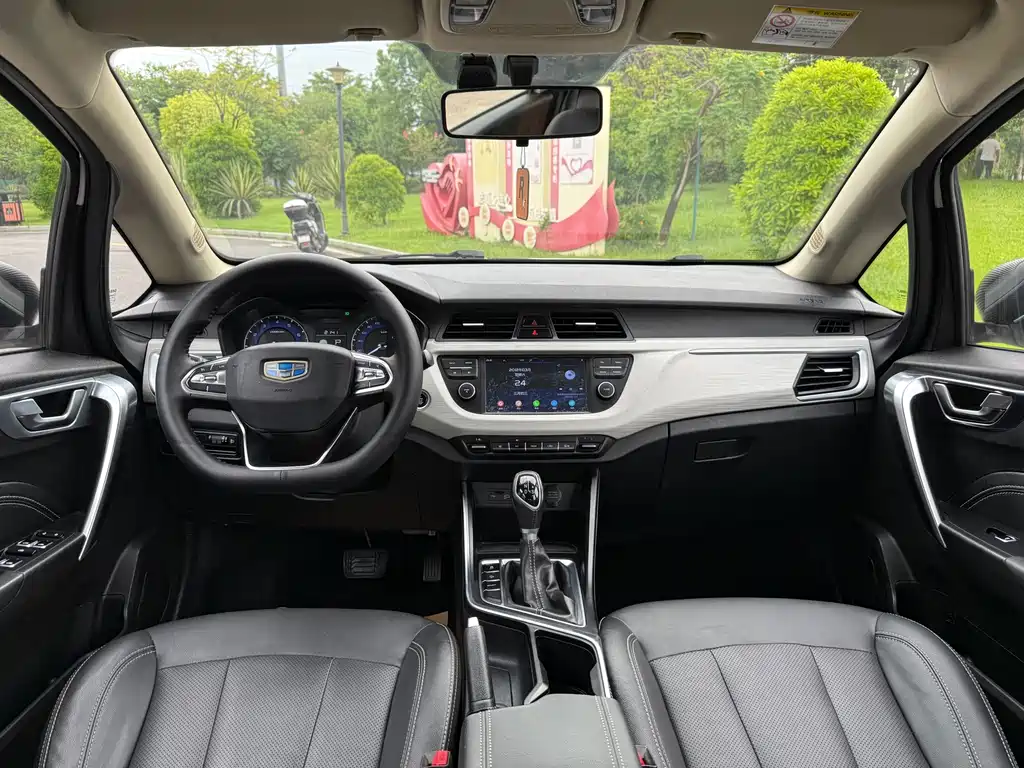 Geely Vision X3 — фото 7