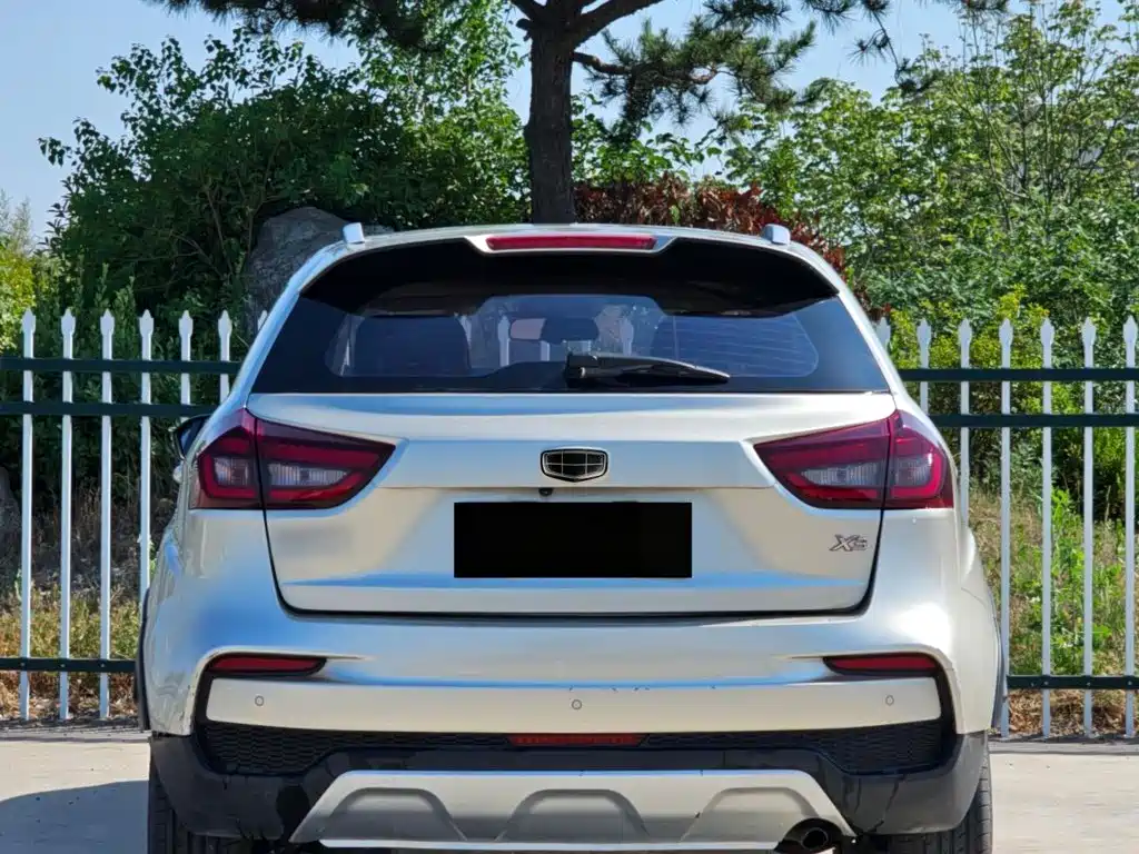 Geely Vision X3 — фото 5