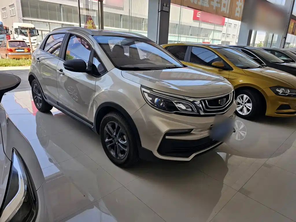 Geely Vision X3 — фото 6