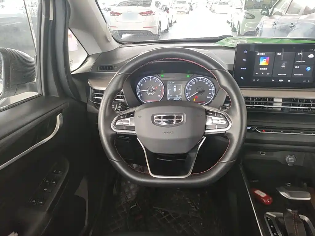 Geely Vision X3 — фото 11