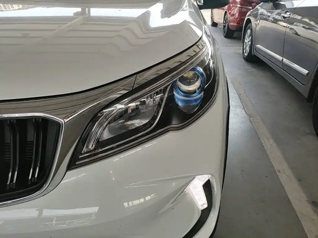 Geely Vision X3 — фото 24