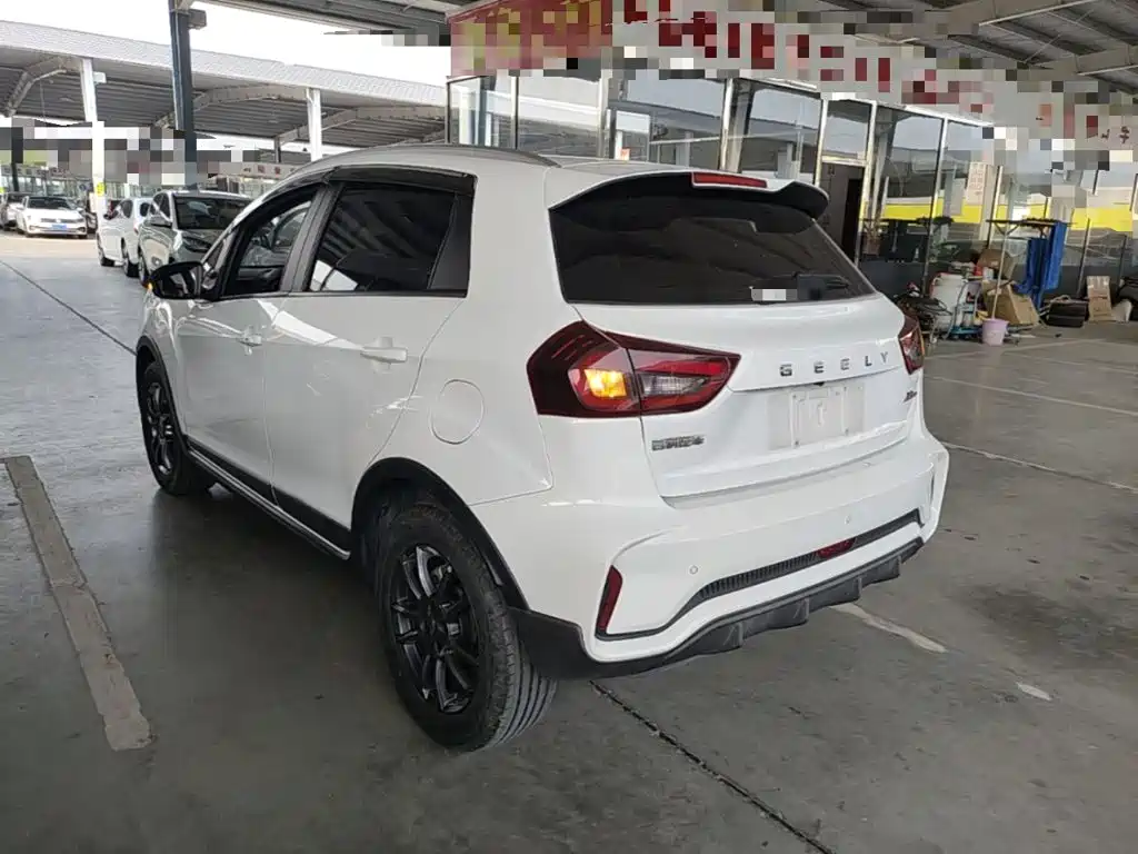 Geely Vision X3 — фото 5