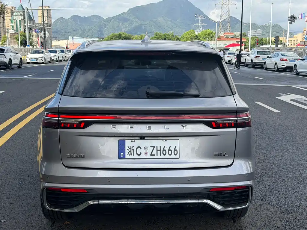 Geely Xingyue L — фото 18