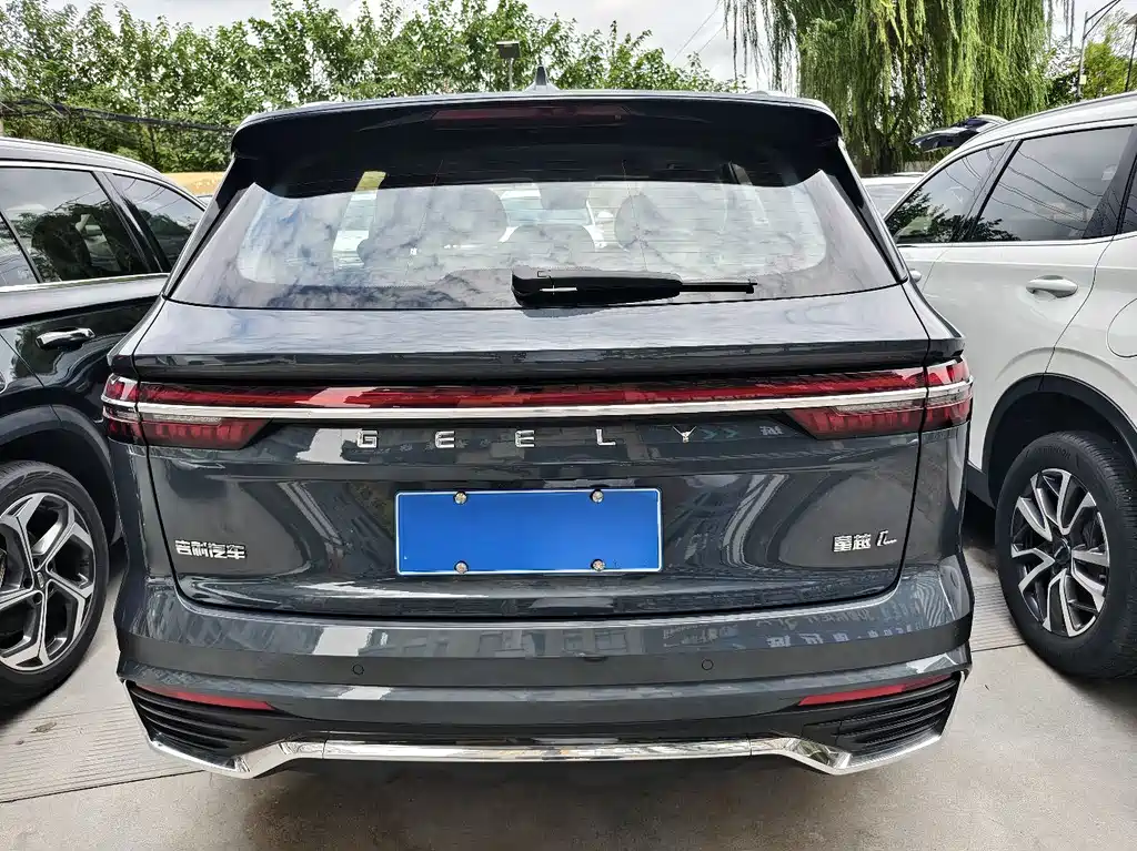 Geely Xingyue L — фото 15