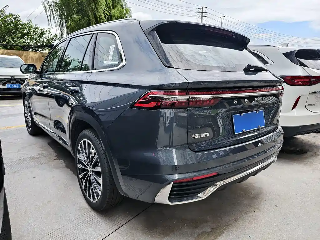 Geely Xingyue L — фото 16