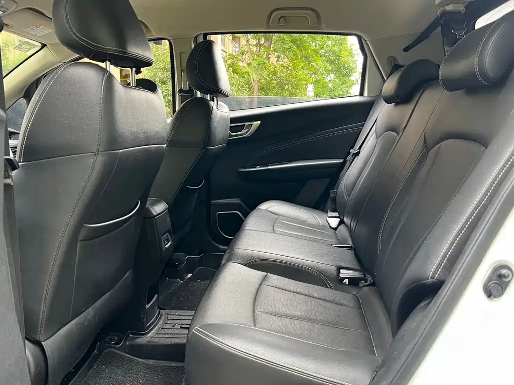 Geely Vision X3 — фото 9