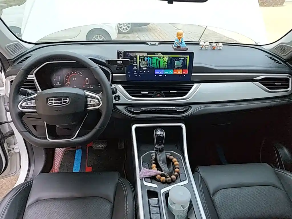 Geely Vision X6 — фото 10
