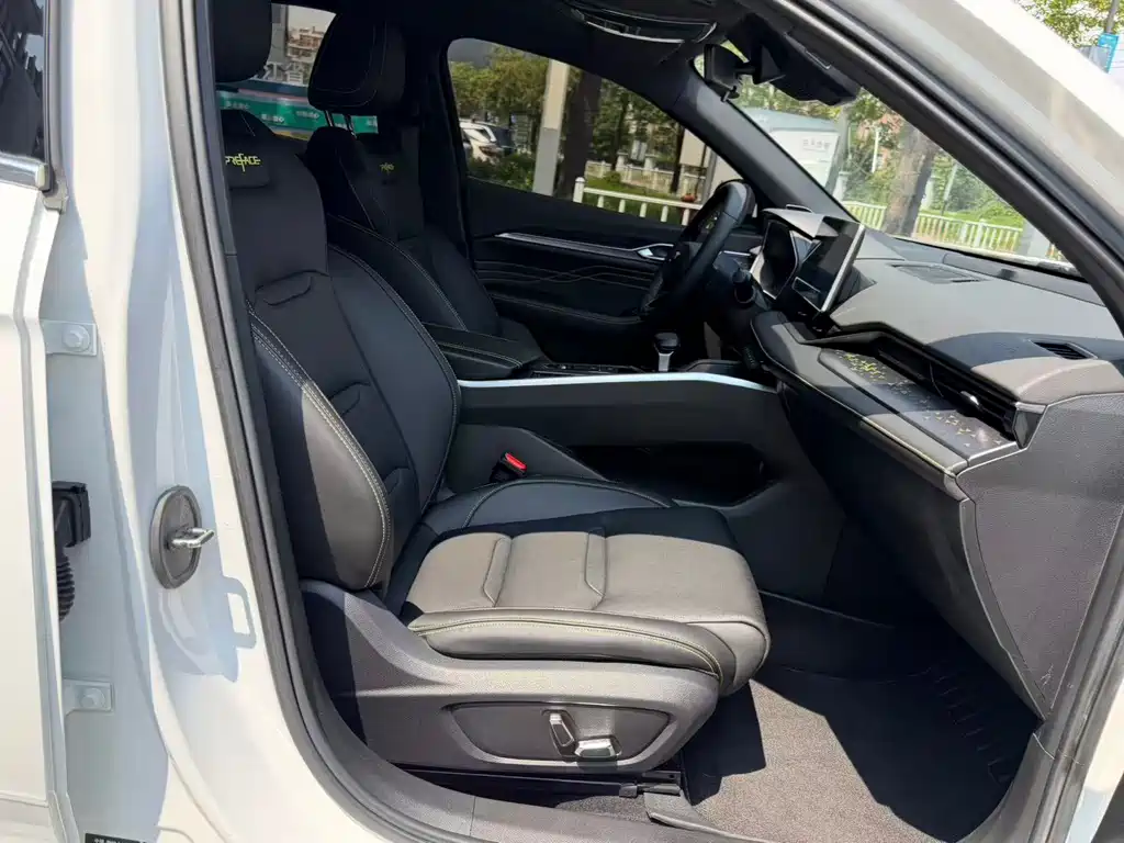 Geely Xingrui — фото 11