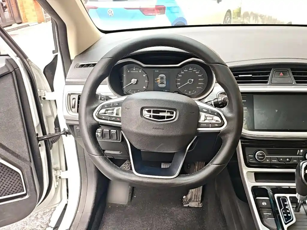 Geely Emgrand GS — фото 11