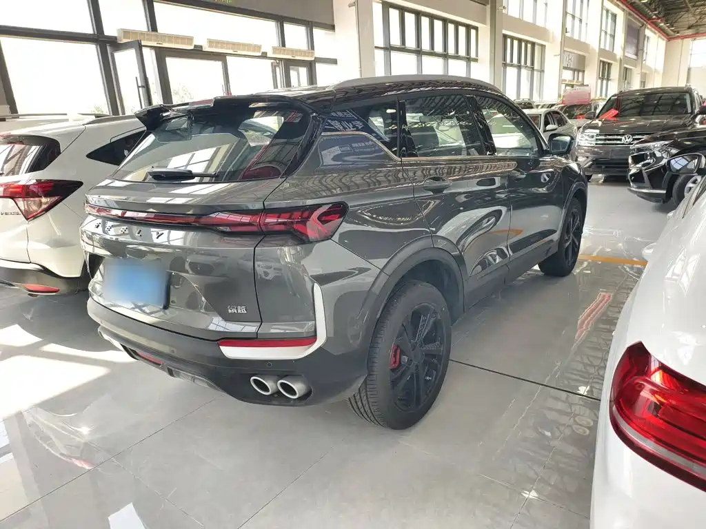 Geely Binyue — фото 11