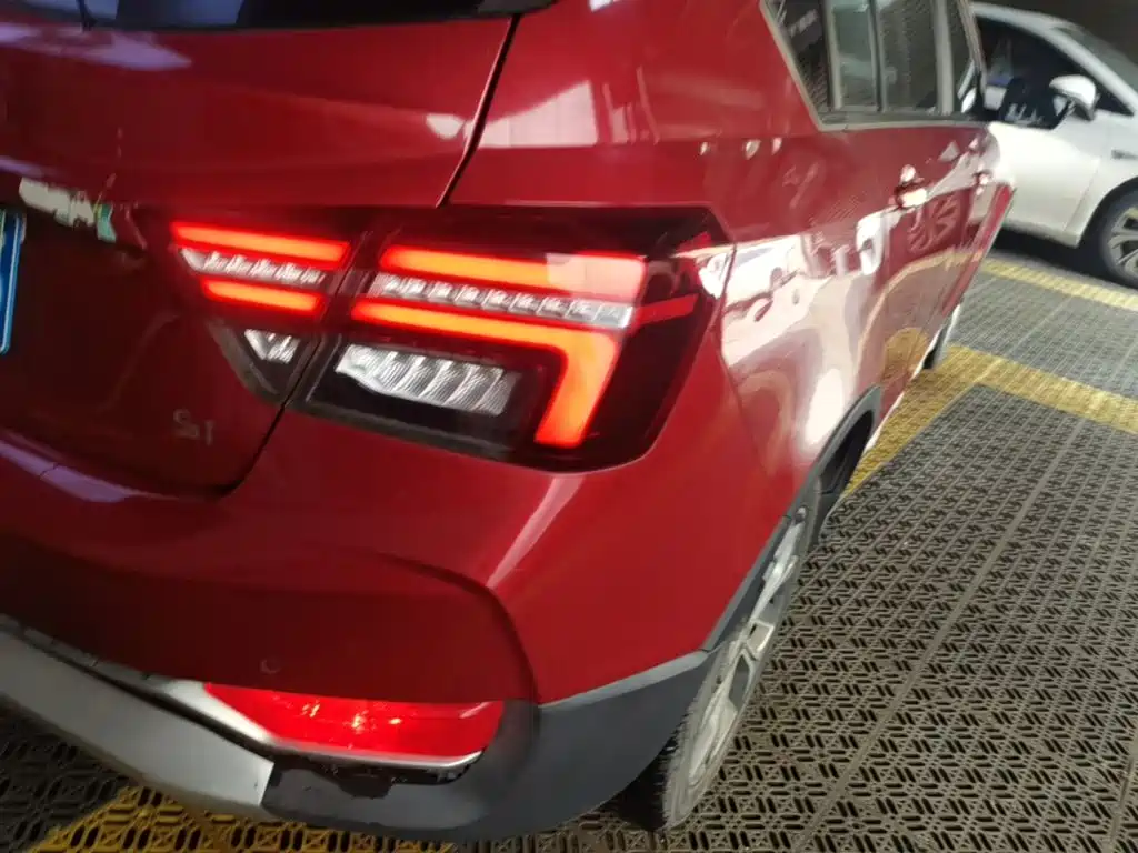 Geely Vision S1 — фото 8