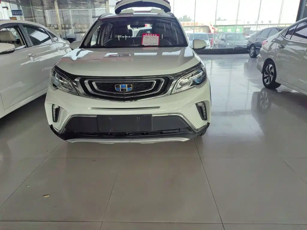 Geely Vision X3 — фото 25