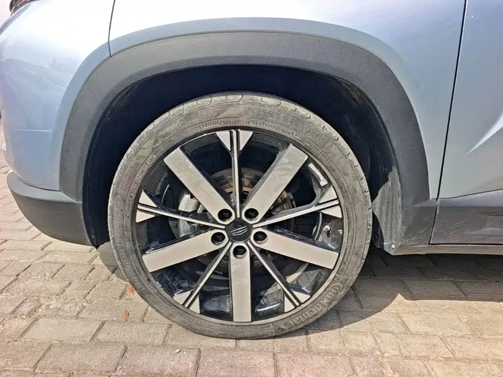 Geely Icon — фото 23