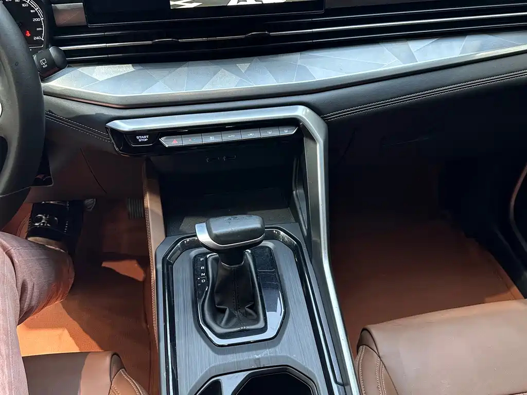 Geely Vision X6 — фото 11