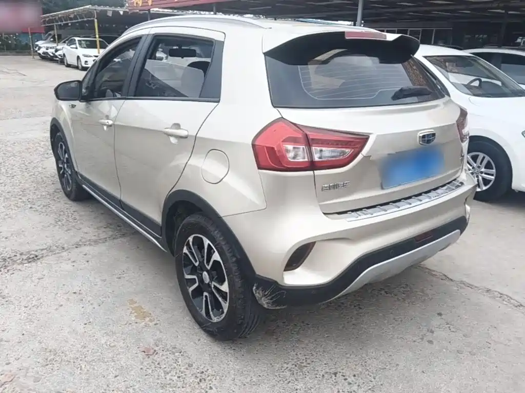 Geely Vision X3 — фото 5