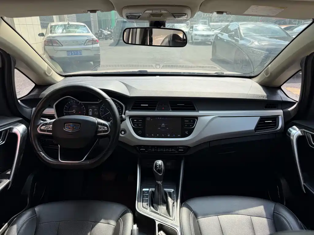 Geely Vision X3 — фото 8