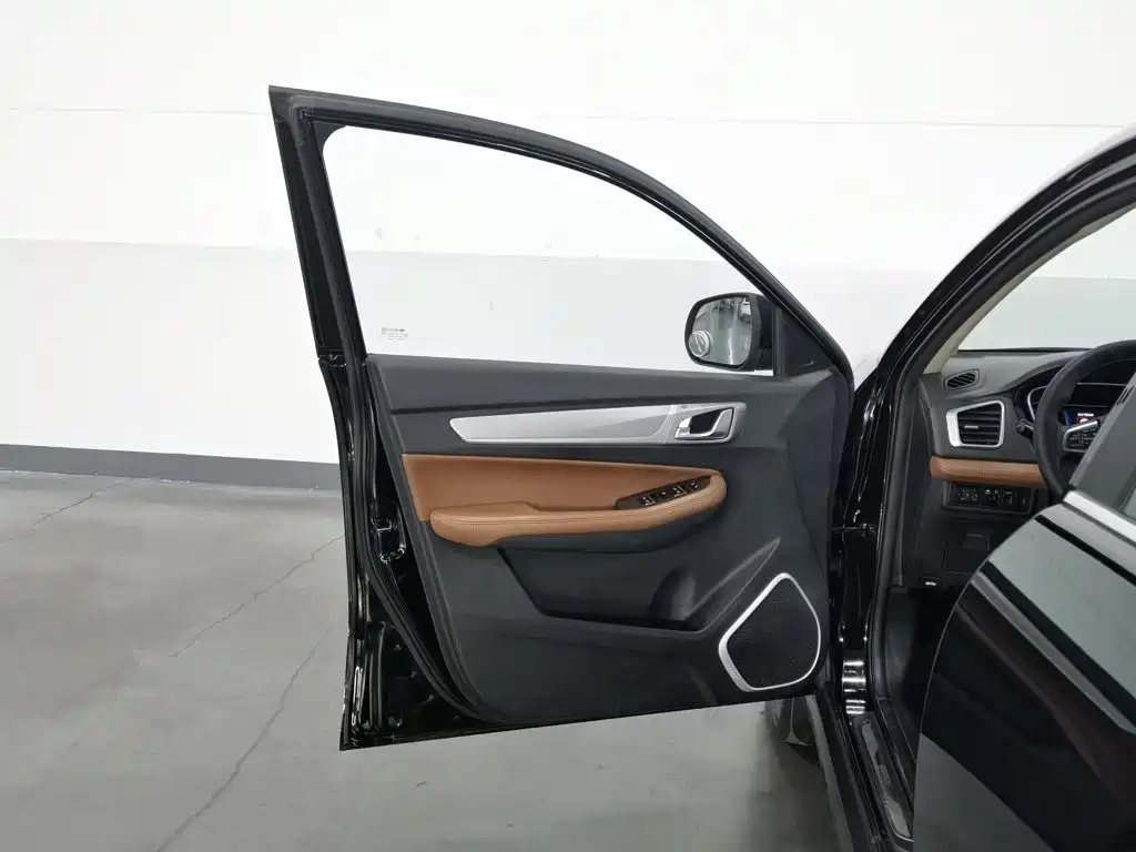 Geely Vision X6 — фото 8