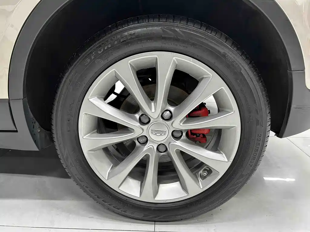 Geely Emgrand GS — фото 13