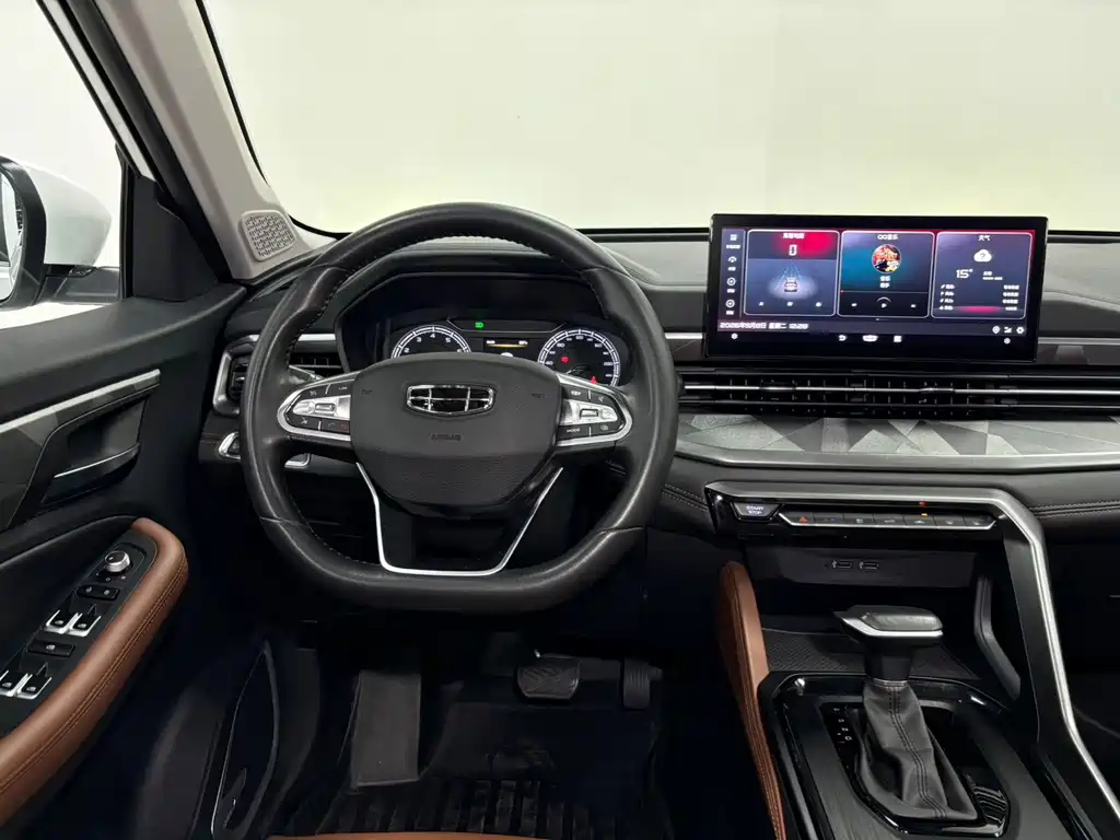 Geely Vision X6 — фото 20