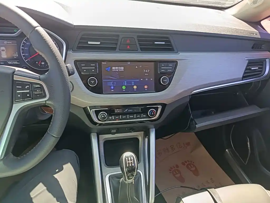 Geely Vision X3 — фото 13