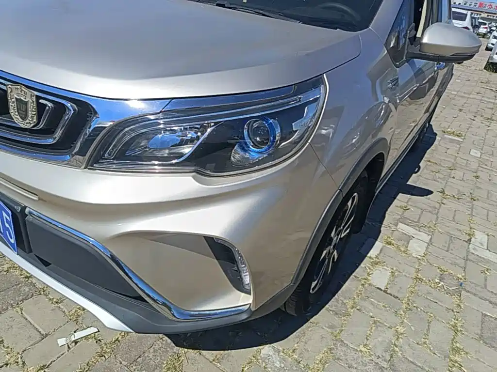 Geely Vision X3 — фото 24