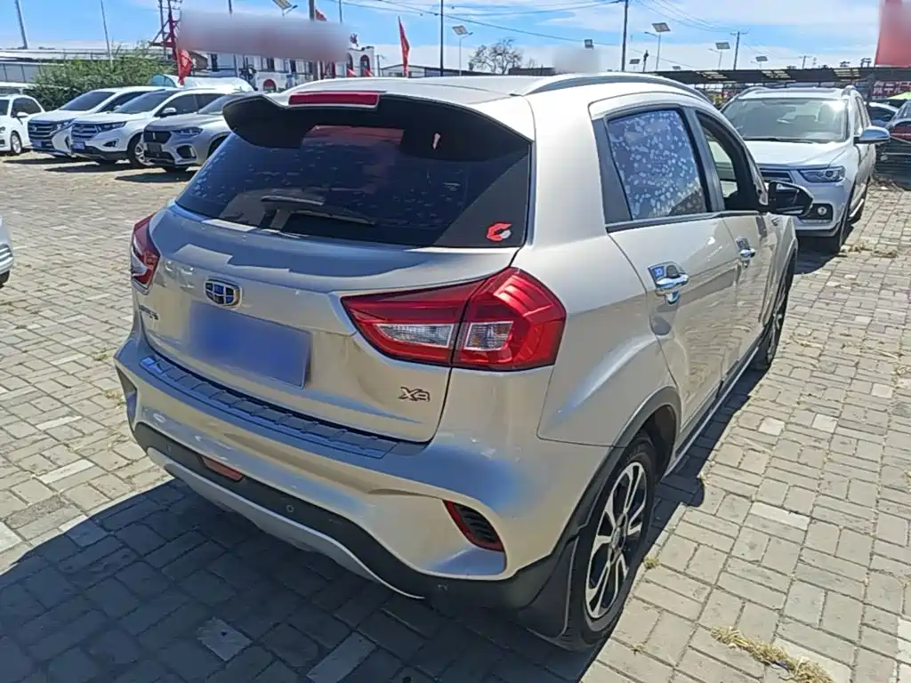 Geely Vision X3 — фото 7