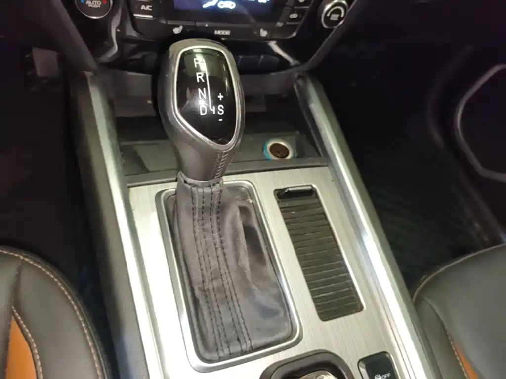 Geely Vision X6 — фото 14