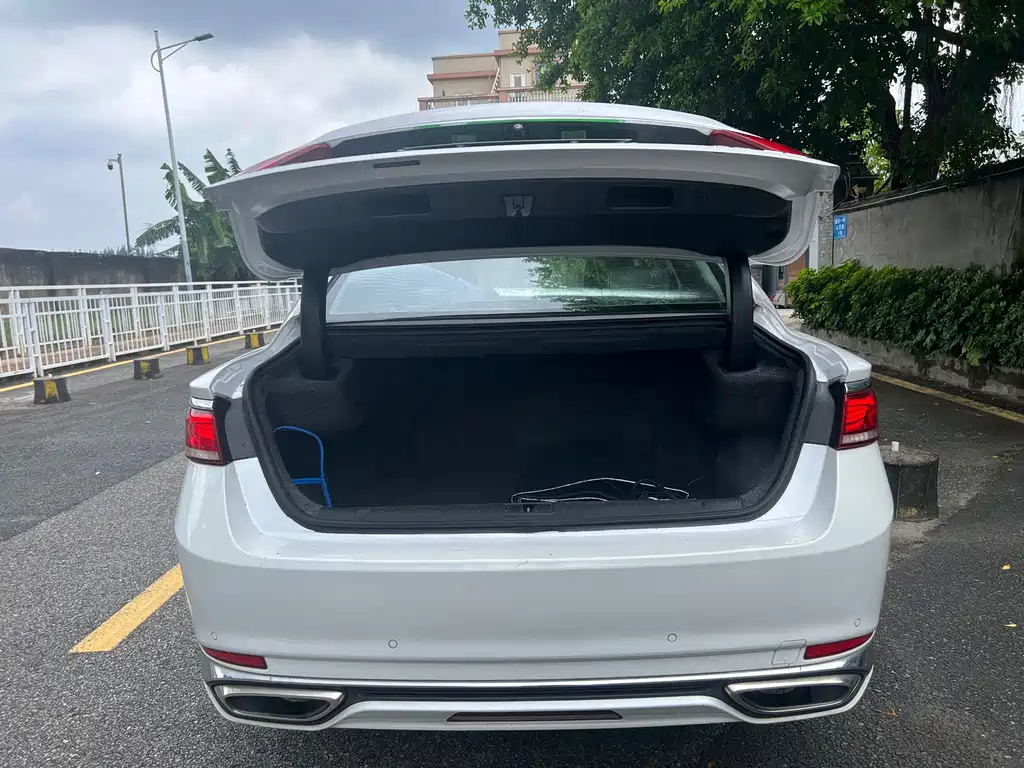 Geely Borui — фото 9