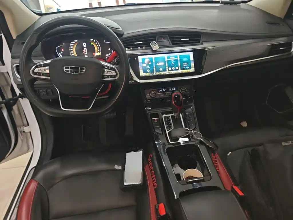 Geely Emgrand GS — фото 10