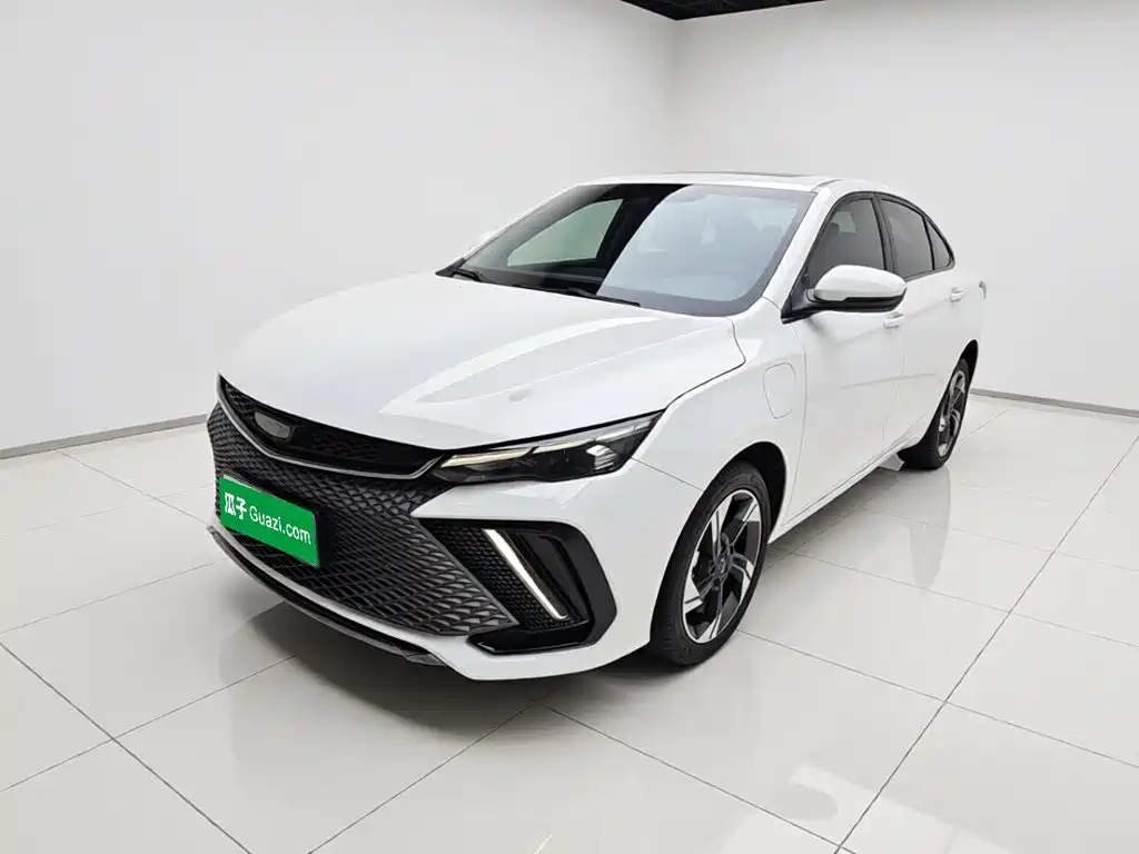 Geely L HiP