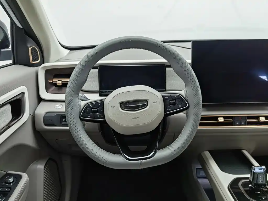 Geely Icon — фото 11